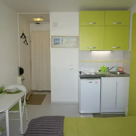 Studio Merville-franceville-plage, 1 Piece, 2 Personnes - Fr-1-465-14