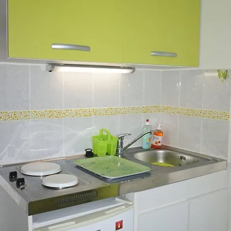 Studio Merville-franceville-plage, 1 Piece, 2 Personnes - Fr-1-465-14 Merville-Franceville-Plage